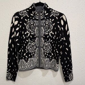 Vintage Black & White 100% Merino Wool Knit Cardigan Rose Print Size PS